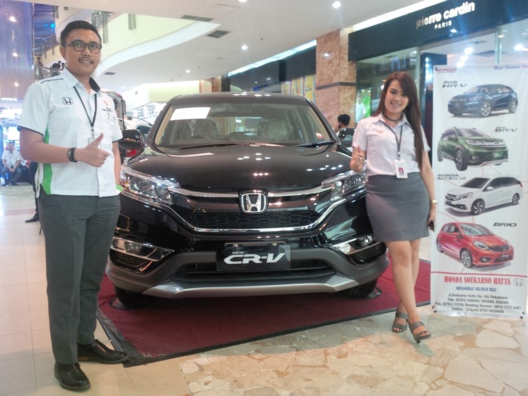 Dealer Honda Soekarno Hatta Pekanbaru saat pameran di Mal Ska, Pekanbaru