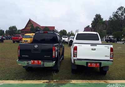 Mobil dinas Pemprov Riau.