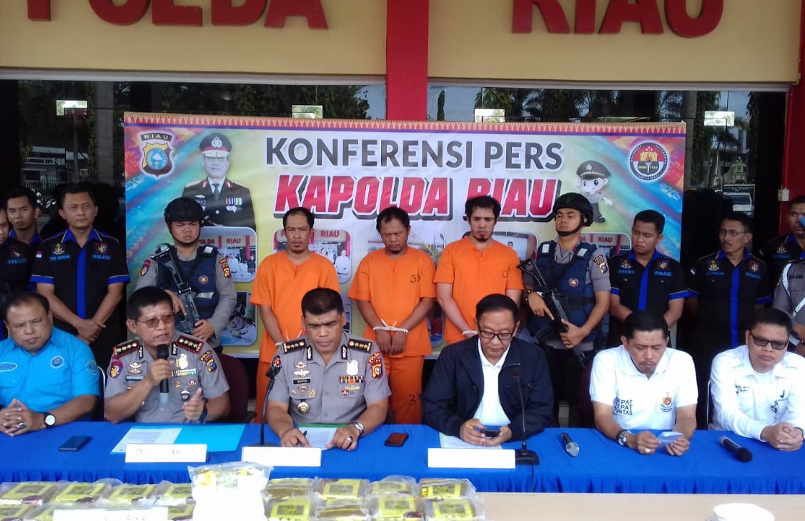 Ekspos kasus narkoba dan tersangka di Mapolda Riau beberapa waktu lalu.