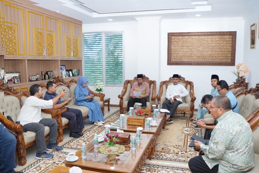 Pimpinan Pusat Muhammadiyah Riau saat penetapan awal Ramadan dan Syawal 1445 H (foto/int)