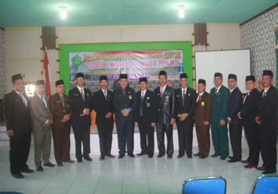 13 Aparatur Sipil Negara (ASN) di lingkungan Kantor Kementerian Agama Kabupaten Indragiri Hulu yang dilantik. 