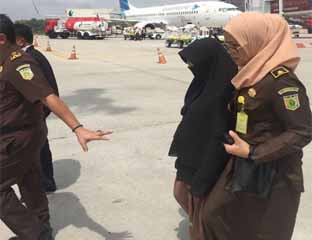 Neni Sanitra Ditangkap di Bandara Cingkareng Tujuan Batam