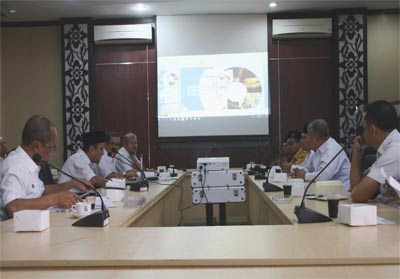 Rapat untuk pelaksanaan MTQ XVIII Tingkat Kabupaten Tahun 2019 di ruang rapat bupati lantai II Pangkalan Kerinci, Rabu (31/7/2019).