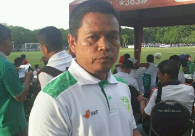 Ketua Asosiasi Sekolah Sepak Bola Kabupaten Kuansing Parlin