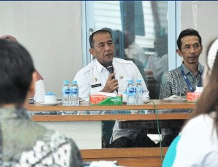 Wakil Bupati Indragiri Hulu, Drs Junaidi Rachmat terima audiensi PT Taspen cabang Pekanbaru (foto/int)