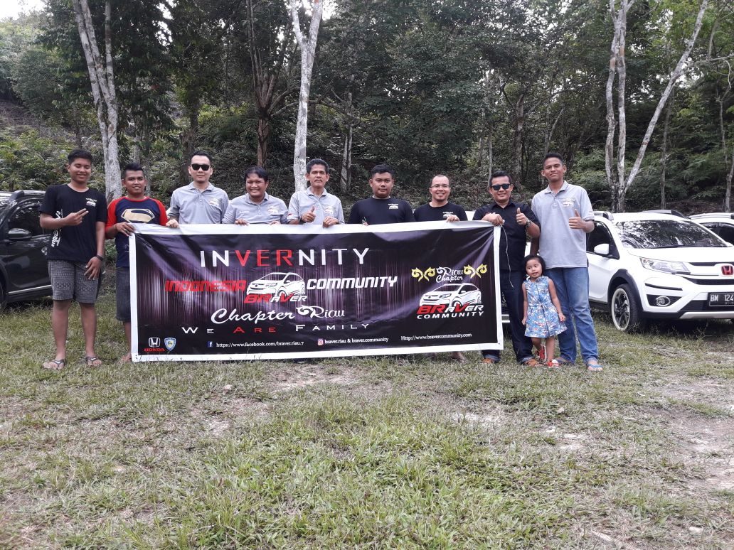 Invernity Chapter Riau dalam sebuah kegiatan