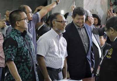 Tim BPN Prabowo-Sandi saat mengajukan gugatan Pemilu 2019 ke MK. 
