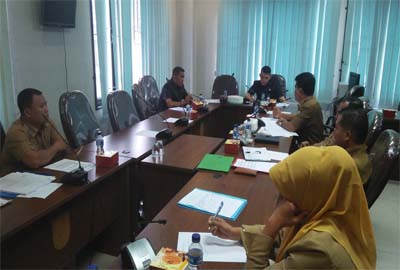 Komisi III DPRD Kota Pekanbaru hearing dengan Disdik.