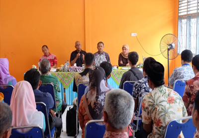   Dialog interaktif Pj Bupati Inhil, Rudyanto bersama Sekdaprov Riau, Ahmad Hijazi dengan Petugas Penyuluh Koperasi Lapangan (PPKL), Minggu (18/3/2018) siang.