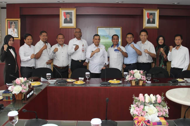 Audiensi  SMK Dirgantara Riau dengan Wakil Gubernur Riau (Wagubri), Edy Natar Nasution. 