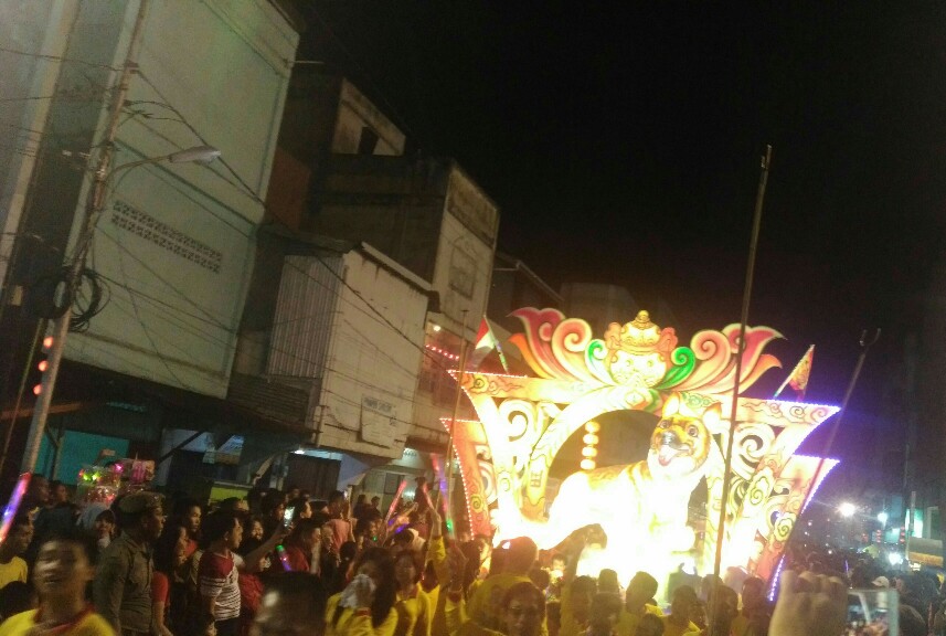 Festival Pawai Lampion Rohil.