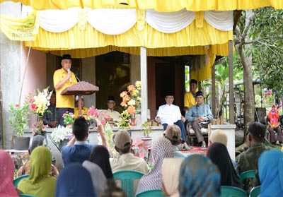 Kampanye dialogis Arsyadjuliandi Rachman bersama calon Bupati Inhil HM Wardan di Pulau Burung.