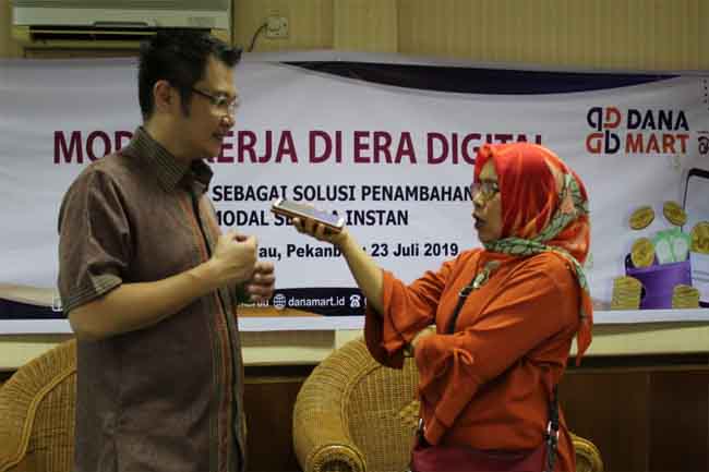 Sosialisasi Modal Kerja di Era Digital di Pekanbaru.
