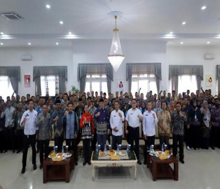 Bupati Siak, Alfedri bersama Sekdes studi tiru ke Kabupaten Sumedang (foto/ist)
