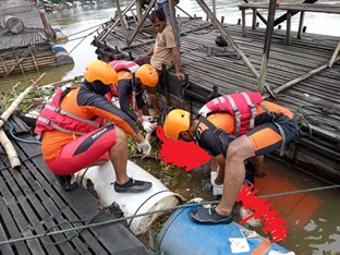 Remaja yang hanyut di Wisata Sungai Kosiok Kampar ditemukan tewas (foto//dok)