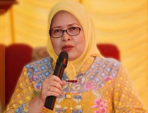 Ketua DPRD Riau, Septina Primawati