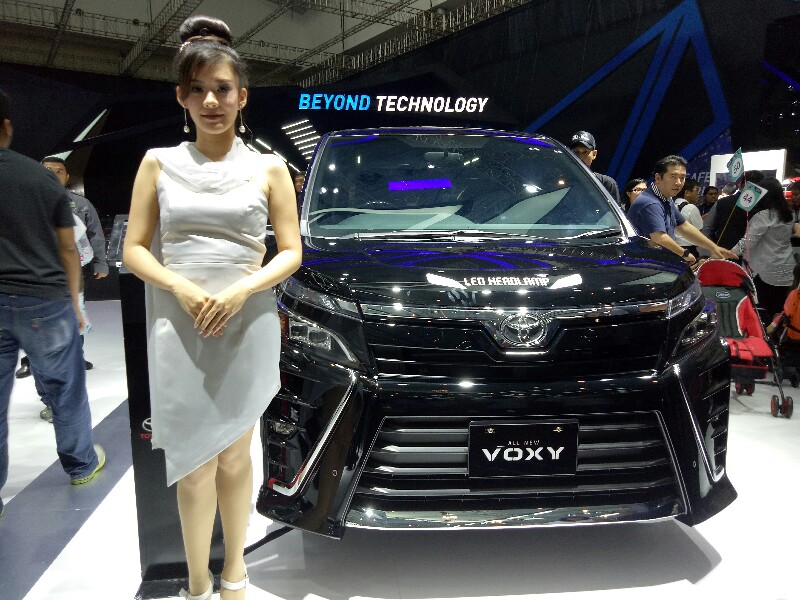 Toyota Voxy di ajang pameran otomotif GIIAS 2017