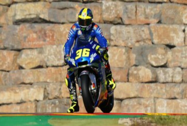 Joan Mir belum pernah sekalipun menjuarai seri di MotoGP 2020 namun berpeluang menjadi juara dunia. Foto: CNNIndonesia