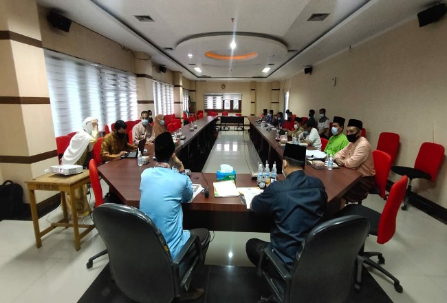Rapat membahas kesiapan sekolah tatap muka di Inhu.