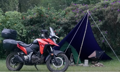 Suzuki V-Storm 250SX teman seru moto camping.(foto: istimewa)