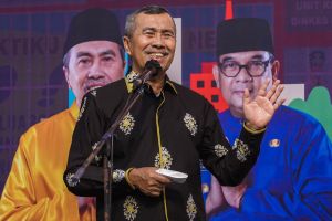 Gubernur Riau, Syamsuar saat memberi sambutan (foto/int)