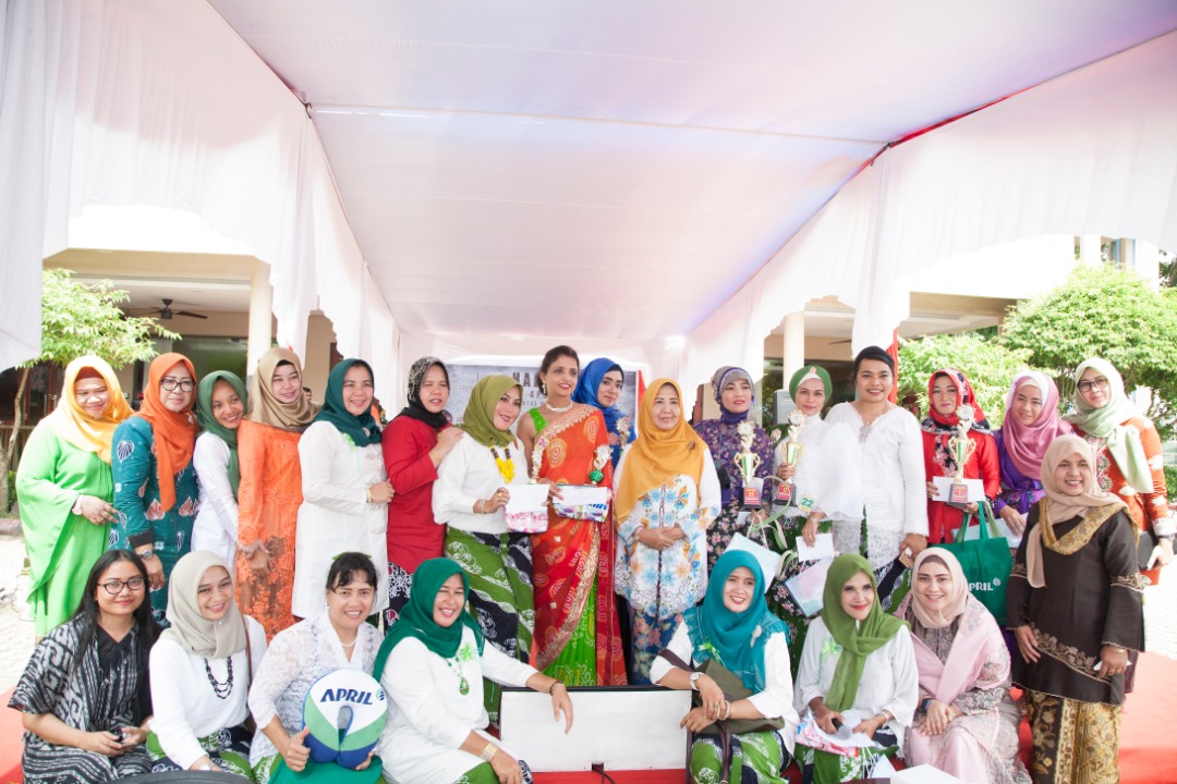 Memperingati hari jadinya yang ke 22, Ikatan Wanita Riau Andalan (IWARA) PT Riau Andalan Pulp and Paper (RAPP) menyelenggarakan berbagai kegiatan yang diikuti oleh keluarga riau komplek di Hotel Unigraha.