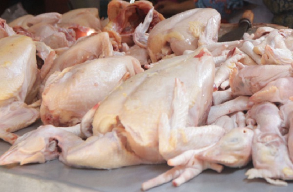 Ilustrasi daging ayam dan telur naik signifikan di Pekanbaru (foto/int)