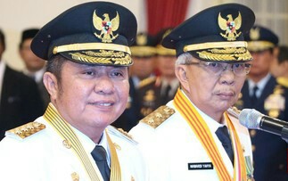 Gubernur Sumsel Herman Deru (kiri) menilai PSSB akan sangat efektif menekan penyebaran corona di Palembang dan Prabumulih. 