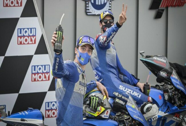 Duo Suzuki sama-sama masih punya peluang jadi juara dunia baru di MotoGP 2020. Foto: Detik