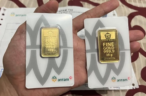 Ilustrasi harga emas Antam turun hari ini (foto/int)