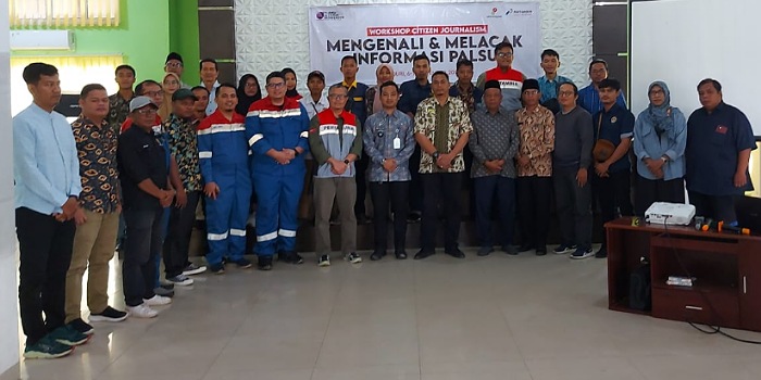 Manajemen PT PHR bersama AJI Pekanbaru dalam kegiatan workshop di Kecamatan Bathin Solapan.(foto: istimewa)