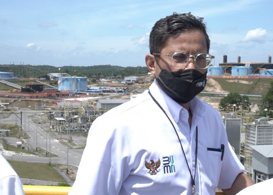 Wakil Menteri BUMN Pahala N. Mansury ketika mengunjungi salah satu fasilitas produksi PT Pertamina Hulu Rokan (PHR) WK Rokan di Minas, Kabupaten SIak, Riau, pada Senin (29/11).