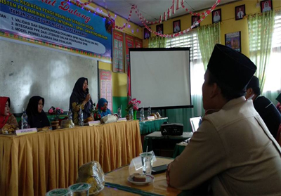  Kegiatan pengimbasan program Sistem Penjaminan Mutu Internal (SPMI) bertempat di SMP Negeri 34 Kota Pekanbaru.