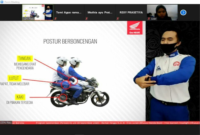 Edukasi secara virtual dilakukan tim Safety Riding PT CDN Riau melalui web seminar.