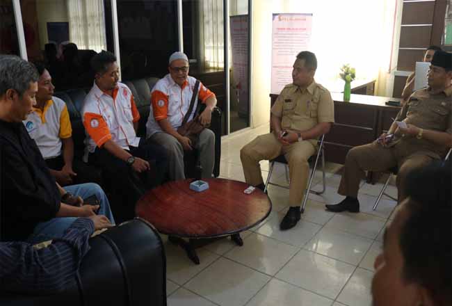 Kunjungan Orari Provinsi Riau diwakili oleh Sekretaris Orari Provinsi Riau Zulbajri ke Diskominfo Pelalawan.