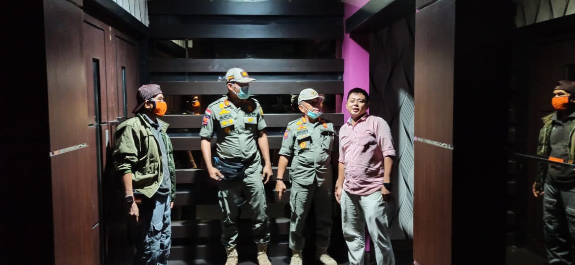 Patroli Satpol PP Riau cegah penyebaran Covid-19.