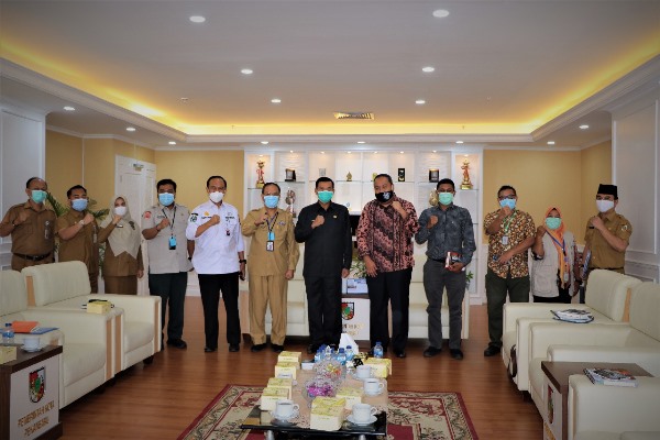 Walikota Pekanbaru, H Firdaus menerima audiensi Goverment and Public Affairs Assets SKK Migas PT Chevron Pacific Indonesia (CPI), Selasa (19/1/2021).