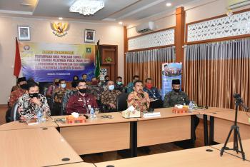 Asisten Administrasi Umum, H. Tengku Zainuddin ketika mengikuti rapat koordinasi bersama sejumlah pejabat dengan Ombusdman RI Perwakilan Riau, Kamis (10/9/2020).