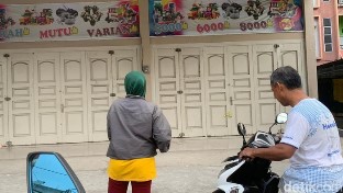 Polisi masih mendalami motif seorang perempuan menikam temannya di Toserba Era 58 di Jalan Dharma Bakti Pekanbaru (foto/int)