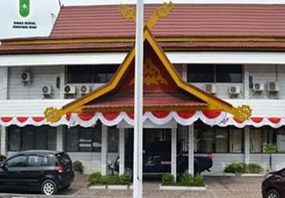  Kantor Dinsos Riau.