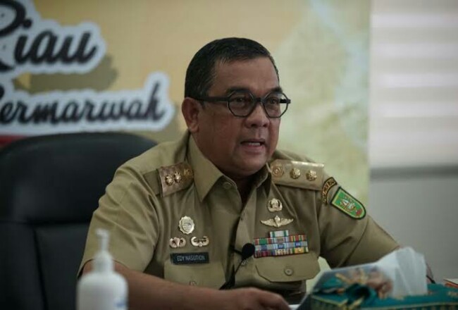 Ketua TKPK Riau, Edy Natar Nasution