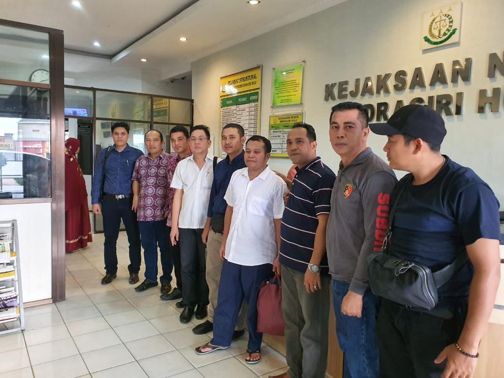 Penyidik Polda Riau telah menetapkan tersangka Karhutla korporasi yakni PT Teso Indah dan sudah dilakukan tahap II ke Jaksa.