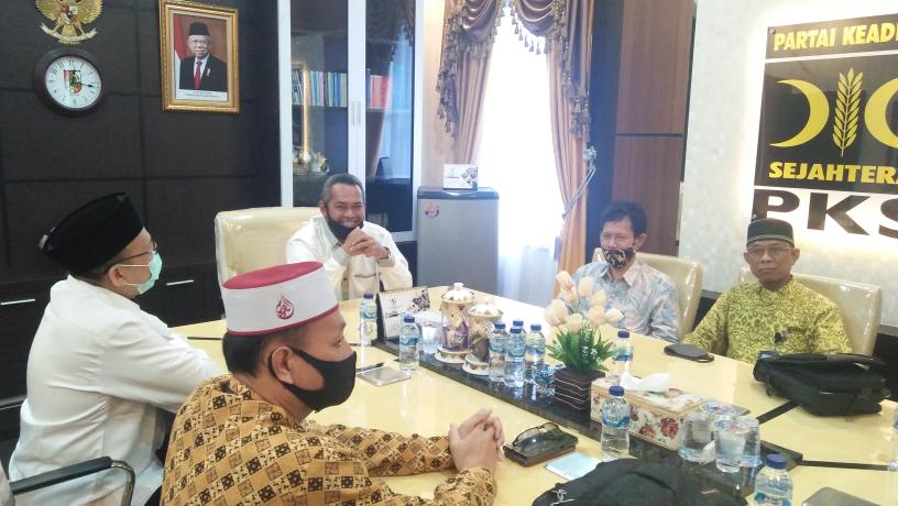 DPD RI dipimpin oleh H Muhammad Gazali, Lc bertemu DPRD Pekanbaru.