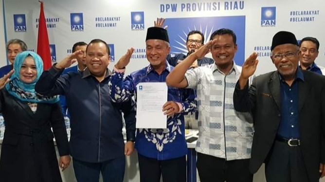 PAN mengeluarkan surat rekomendasi nama Bakal Calon Bupati Meranti; Drs H Said Hasyim.