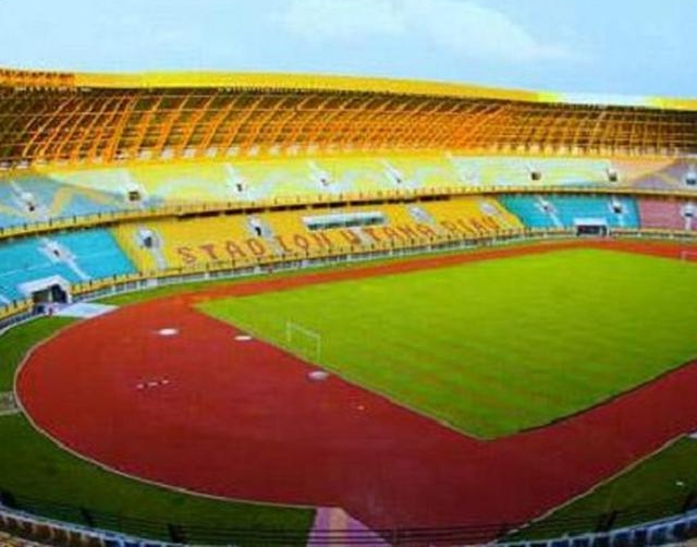Stadion Utama Riau.