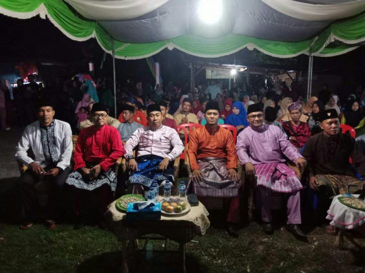 Festival Langgam dan Dangdut di Kampung Sungai Kayu Ara, Kecamatan Sungai Apit berlangsung meriah