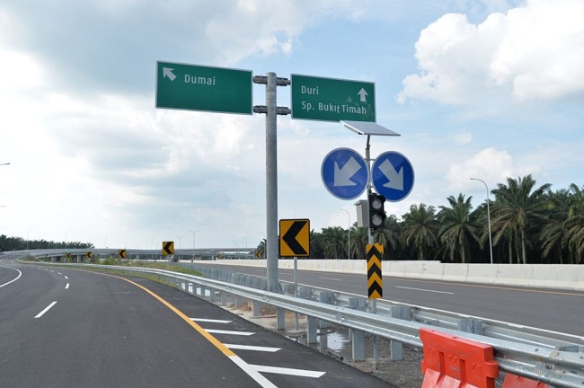 ilustrasi jalan tol Pekanbaru-Dumai