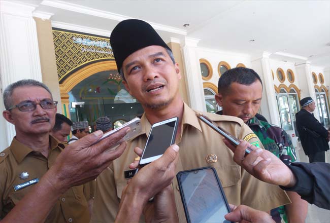 PJ Sekdakab Rohil, HM Job Kurniawan.