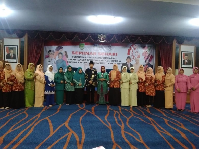 Seminar sehari bagi Perempuan Berdaya Indonesia Maju tingkat Kabupaten Rohul.