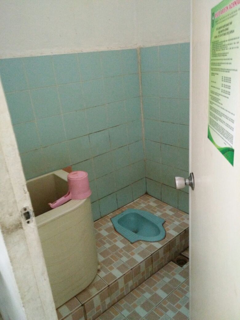 Kamar Mandi Dan Toilet Tak Ada Air Pasien Rsud Arifin Ahmad Marahi Security